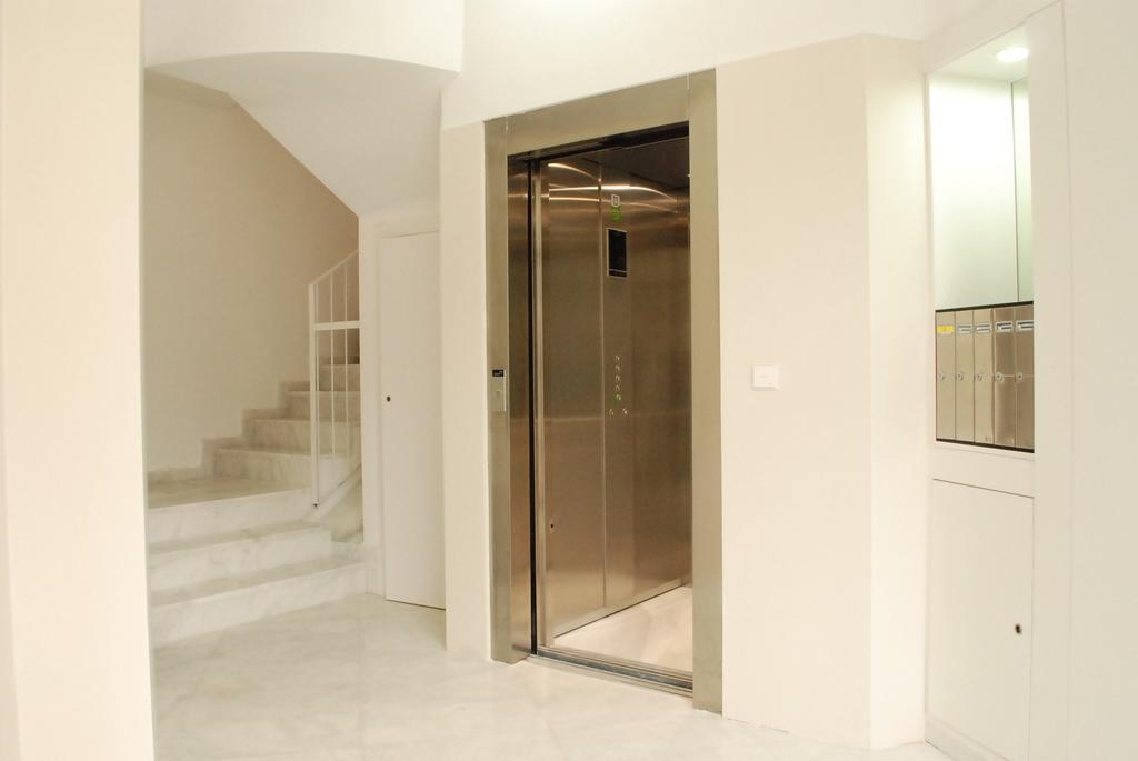 Puerta de Serranos Valencia Exterior foto